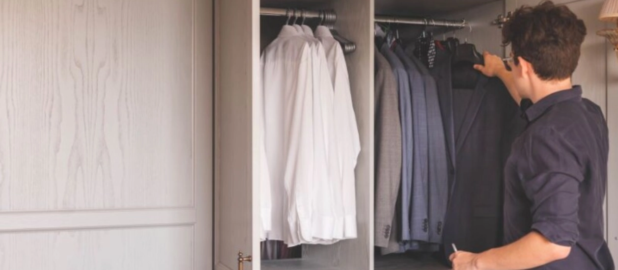 Men's Custom Suits and Clothing