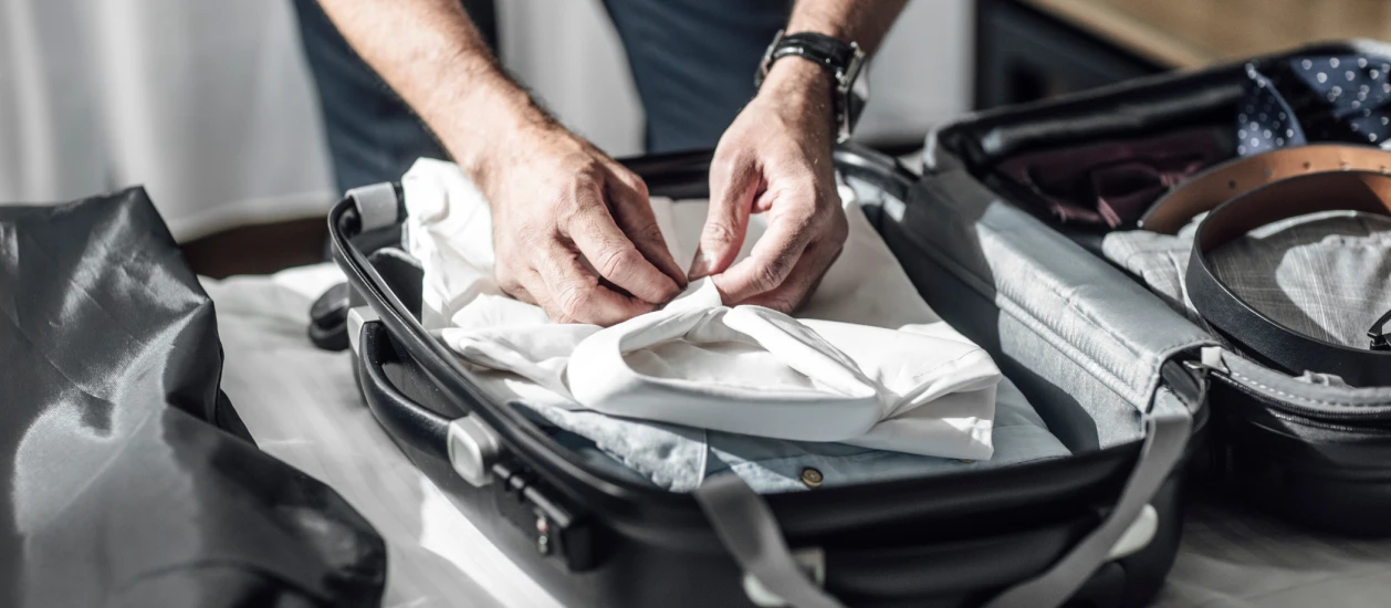 Travel Smarter: How Professionals Keep Their Clothing Wrinkle-Free on Business Trips clothing wrinkle-free on business trips